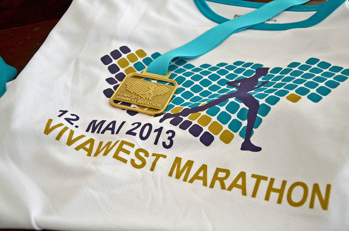 Vivawest Marathon T-Shirt und Medailie