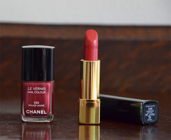 Chanel Le Vernis No 595 Rouge Moire